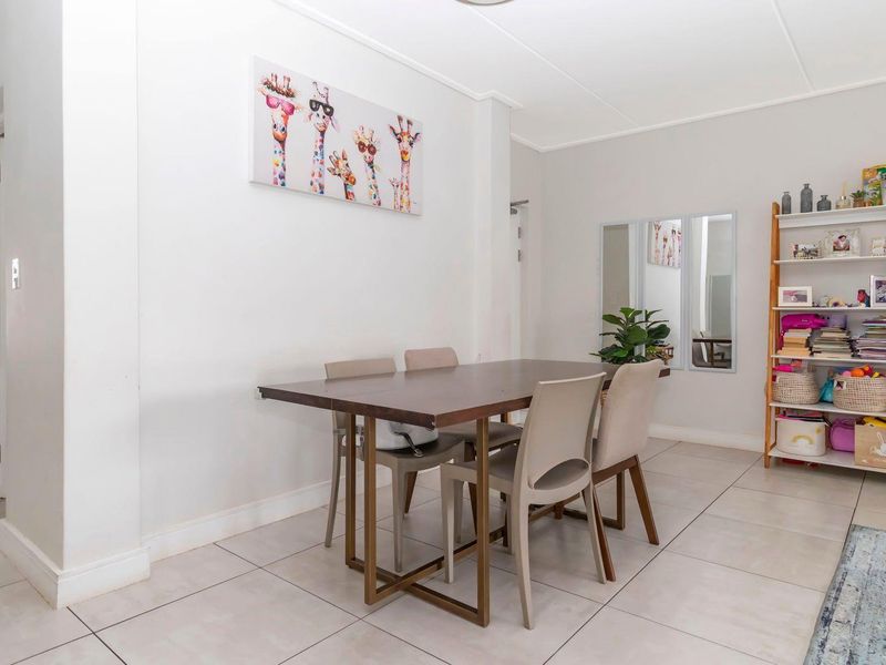 Ground floor unit in a sought-after Complex - Photo 7