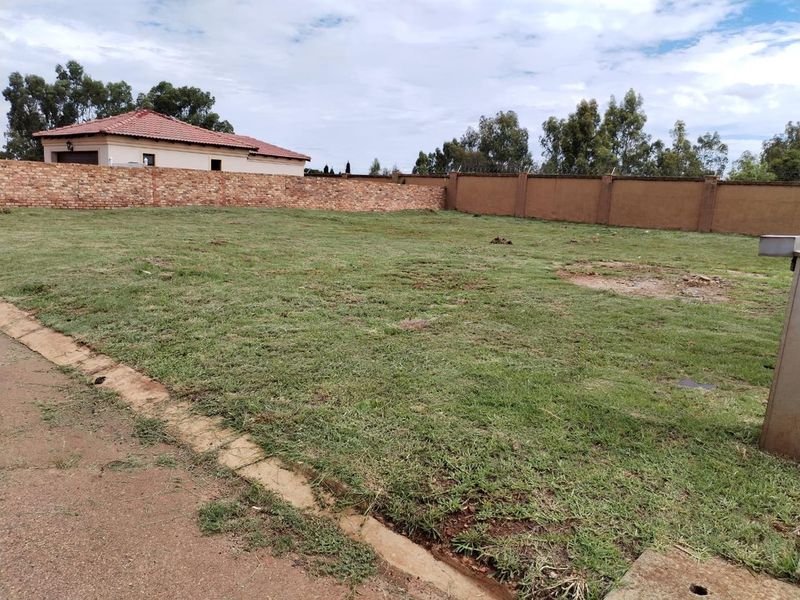 Come build your dream home! - Photo 2