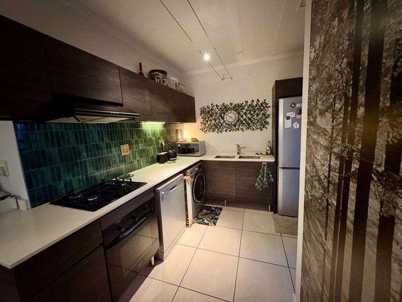 Outstanding Price! Prime Location! - Photo 5