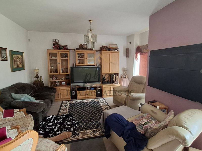 Prime Location - Double-Storey Apartment for Sale in CBD, Swakopmund - Photo 7