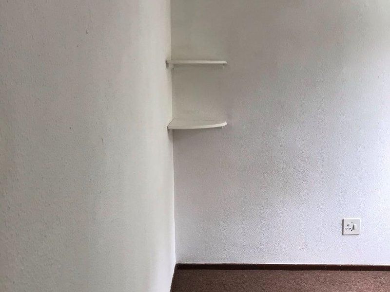 Groenkloof, 2 Bedroom for sale - Photo 10