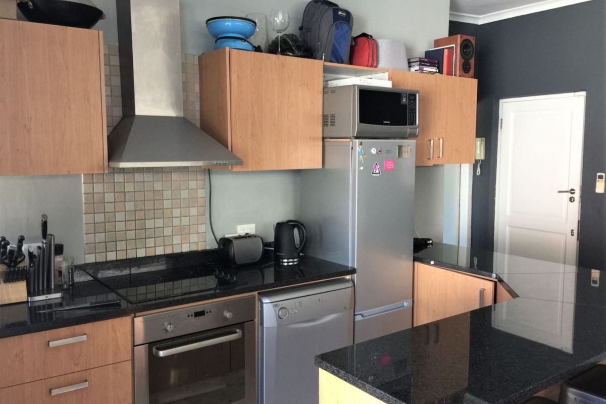 AIRBNB APARTMENT IN SEA POINT - Photo 5