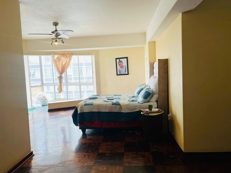 Modern 1-Bedroom Apartment with Harbour Views – Victoria Embankment, Durban - Photo 10