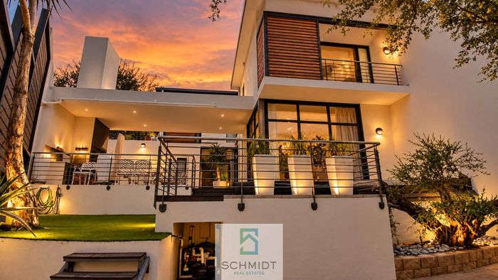 Property #2567304, Townhouse For Sale in Klein Windhoek