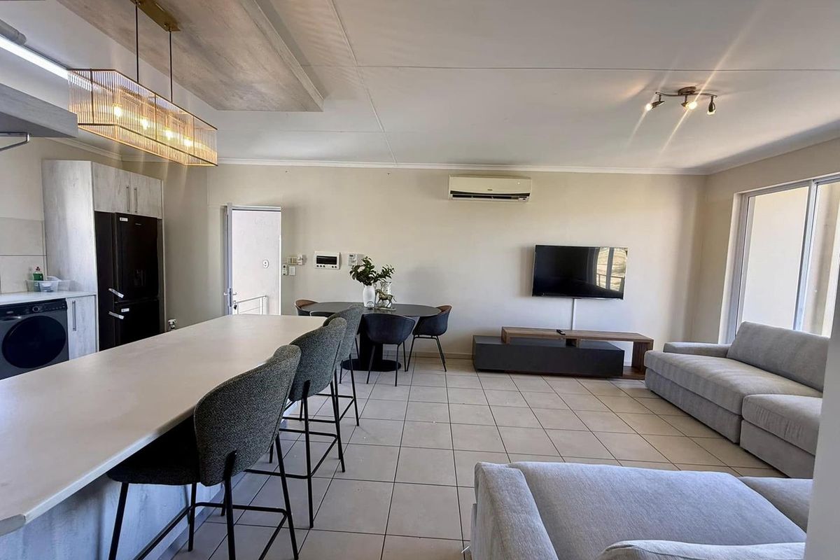 2 Bedroom Townhouse TO LET in Kleine Kuppe - Photo 3