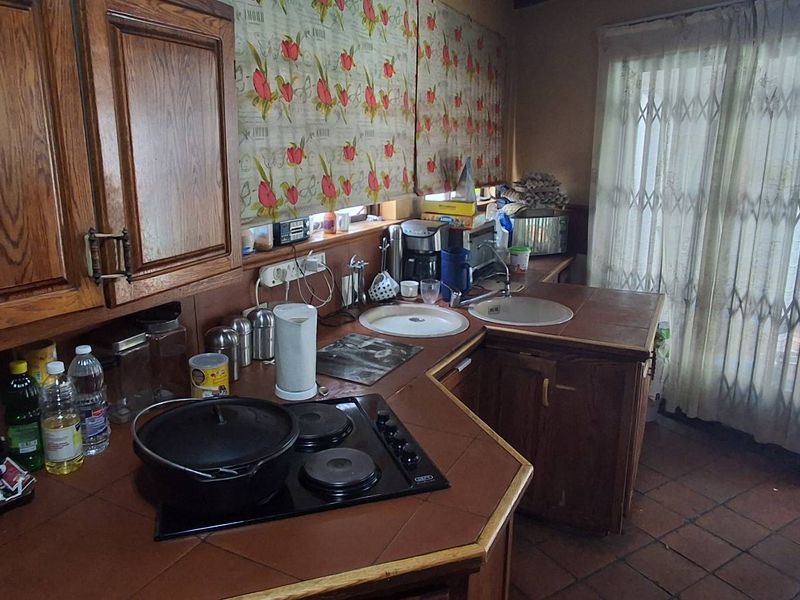 Investment Gem: Multi-Unit with Income Potential - Photo 8