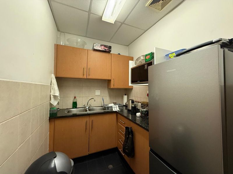 Prime Ground Floor Office Space Available for Lease in Upper Grosvenor Office Park, Sandton - Photo 9