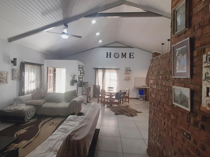 "Peaceful Retreat: Solar Estate with 2 Homes & Lush Gardens!" - Photo 3