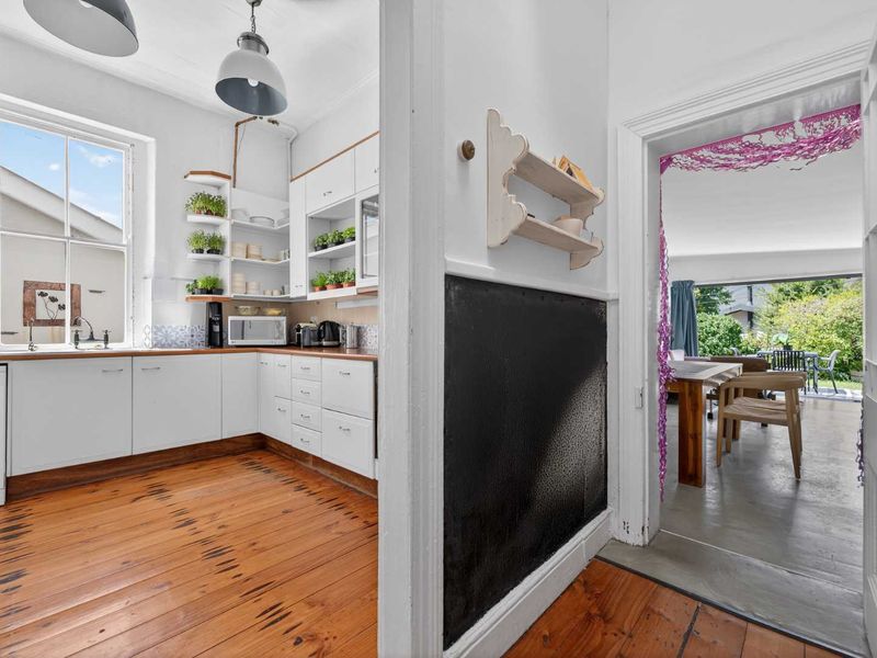 SECRET HIDEAWAY - Photo 8