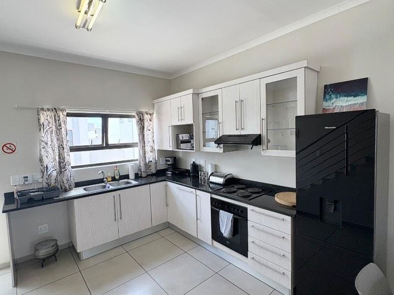 Fully Furnished 2x Bedrooms Townhouse To Rent in Dolphin Beach - Photo 4