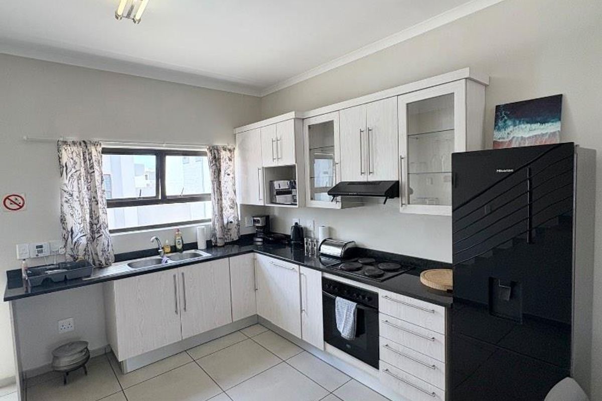 Fully Furnished 2x Bedrooms Townhouse To Rent in Dolphin Beach - Photo 4
