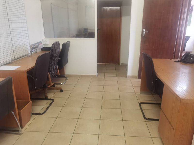 Commercial property for sale in monument road kempton park - Photo 3