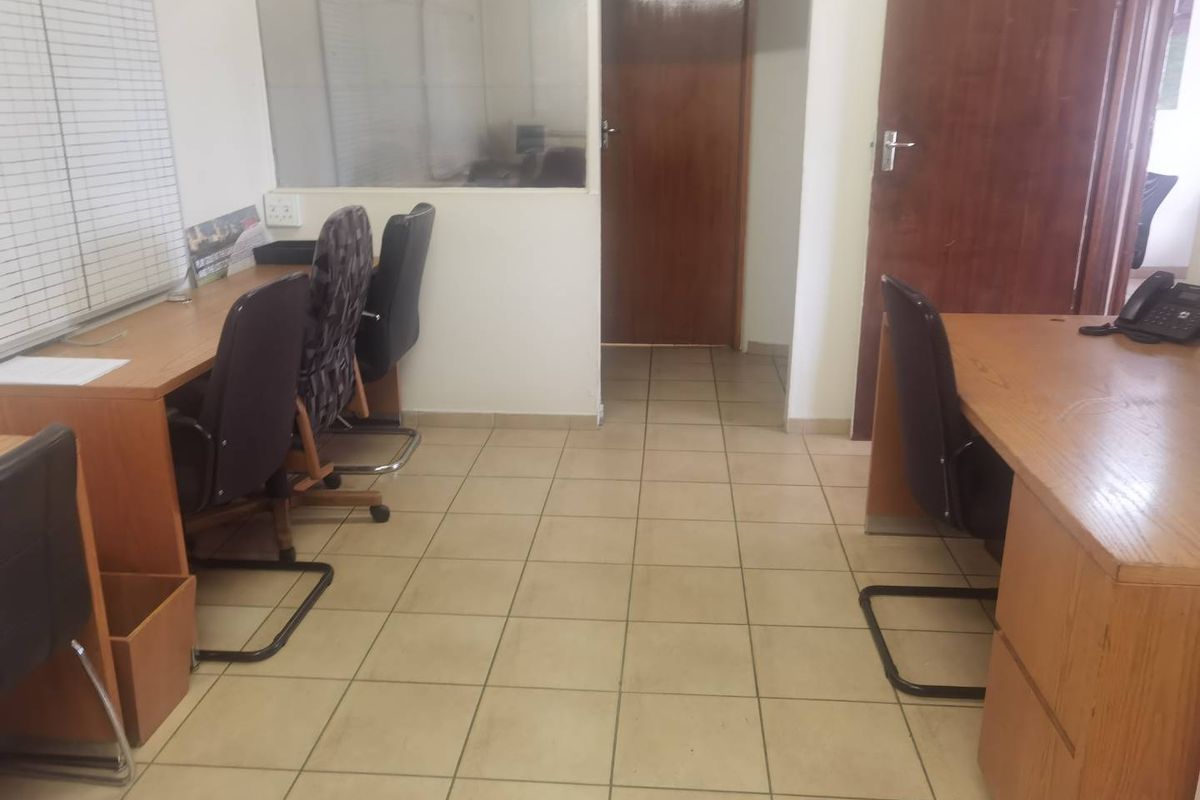 Commercial property for sale in monument road kempton park - Photo 3