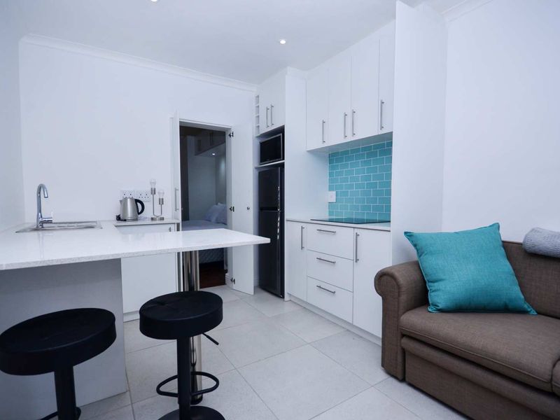 Holiday cottage in Camps Bay in walking distance to the Beach - Photo 3