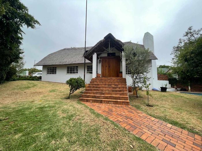Property #2376655, House Rental Monthly in Northcliff
