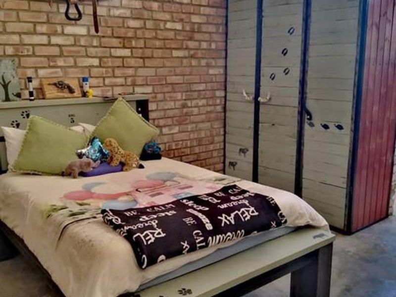 Incredible Guest Farm for Sale in Gobabis Area: A Nature Lover's Dream! - Photo 8