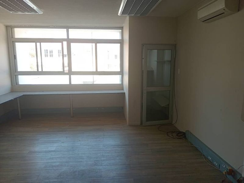 Offices To Let: Swamed Centre 56m2 - Photo 7