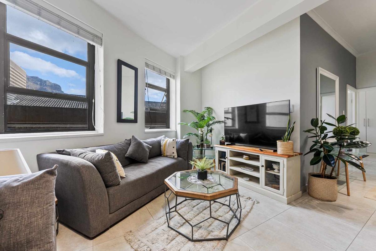 Fully Furnished, Fully Functional, Fully Lettable - Photo 4