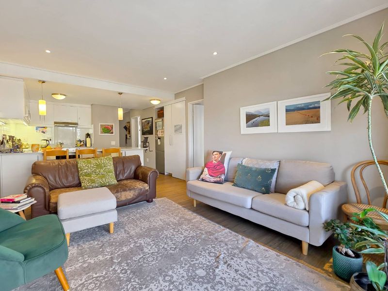 Peaceful 2 Bedroom 2 Bathroom Apartment - Photo 7