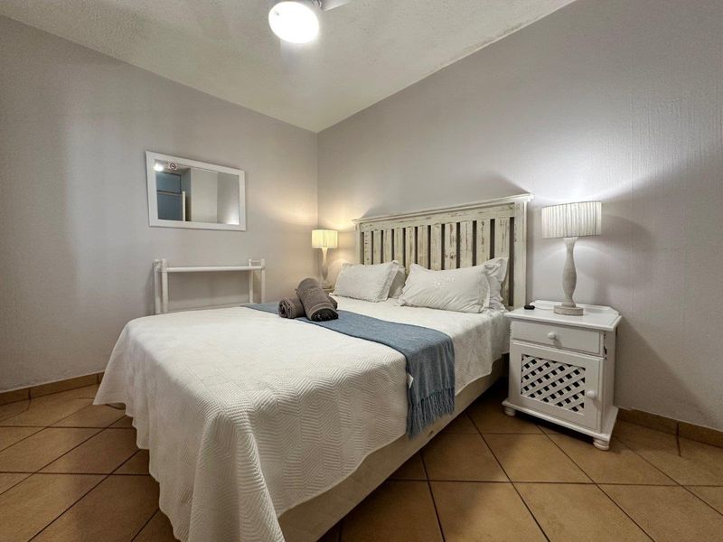 Beachfront Bliss – Ground Floor Apartment | Beachcombers Complex - Photo 8