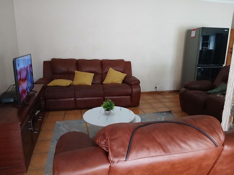 Simplex Townhouse - Photo 4