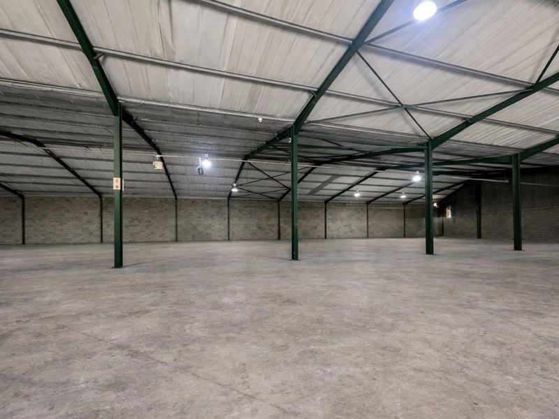 Hendra - Prime Large-Scale Warehouse To Let – Briardene Industrial Node - Photo 5