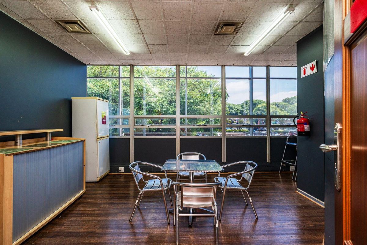 PRIME OFFICE SPACE - KNOWLES CENTRE, PINETOWN - Photo 3