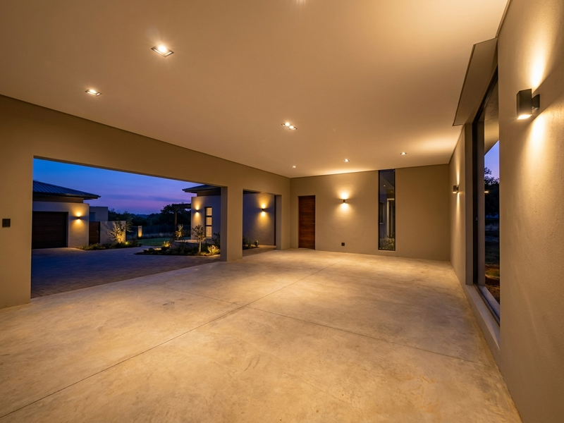 Contemporary Luxury Living in The Terraces - Photo 10