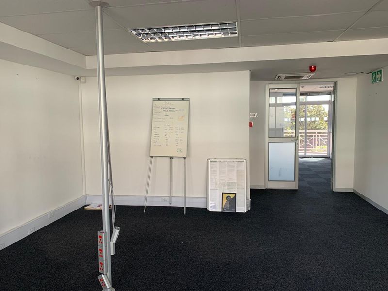 Century City's Best: Double Volume Offices with Canal Access! - Photo 3