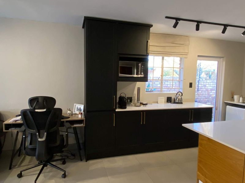 2 Bedroom Townhouse for sale in Highveld Estate. - Photo 7