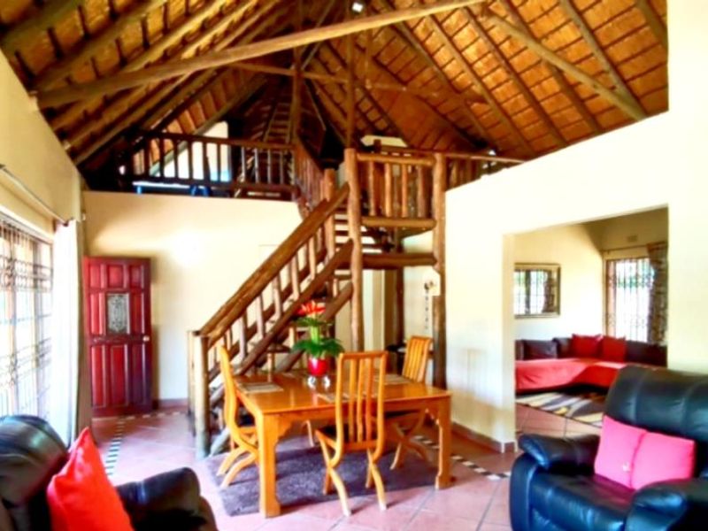 Phenomenal family house for a large family - Photo 9