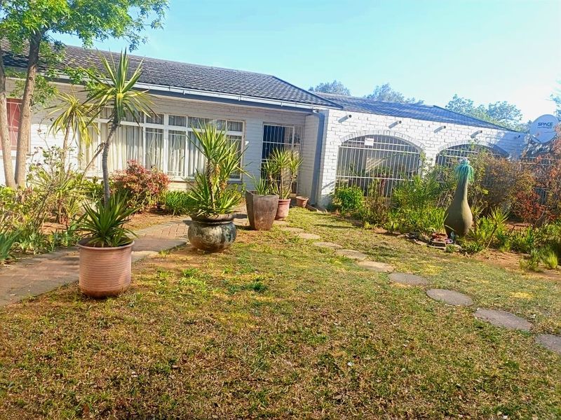 Family House in Brandfort - Photo 3