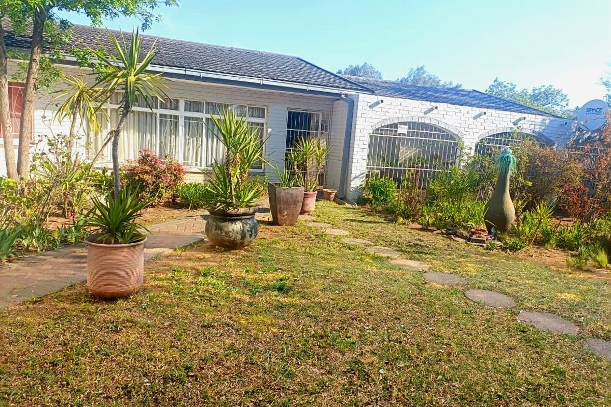 Family House in Brandfort - Photo 3