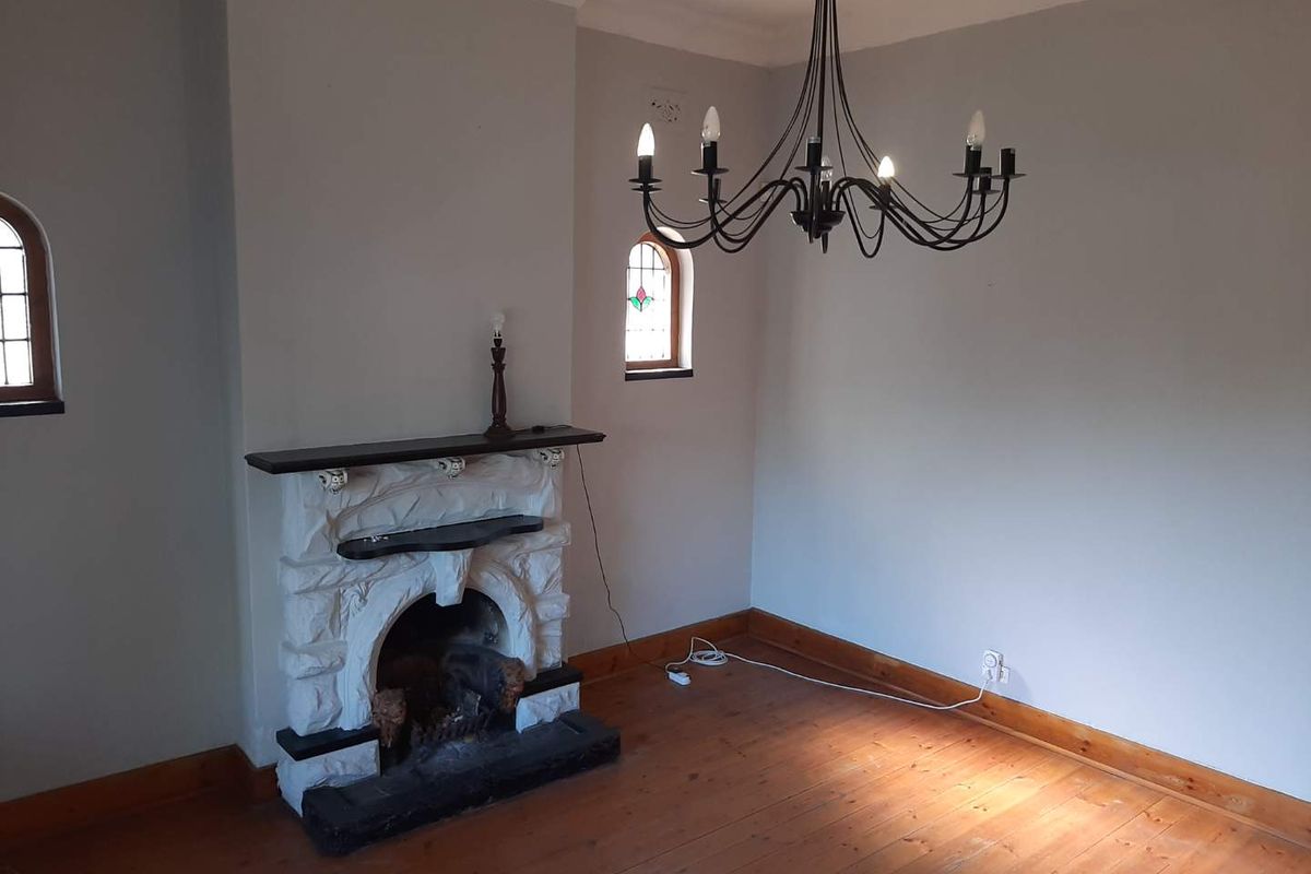 Charming and Spacious Old-Style Home with Income-Generating Flatlet - Photo 5