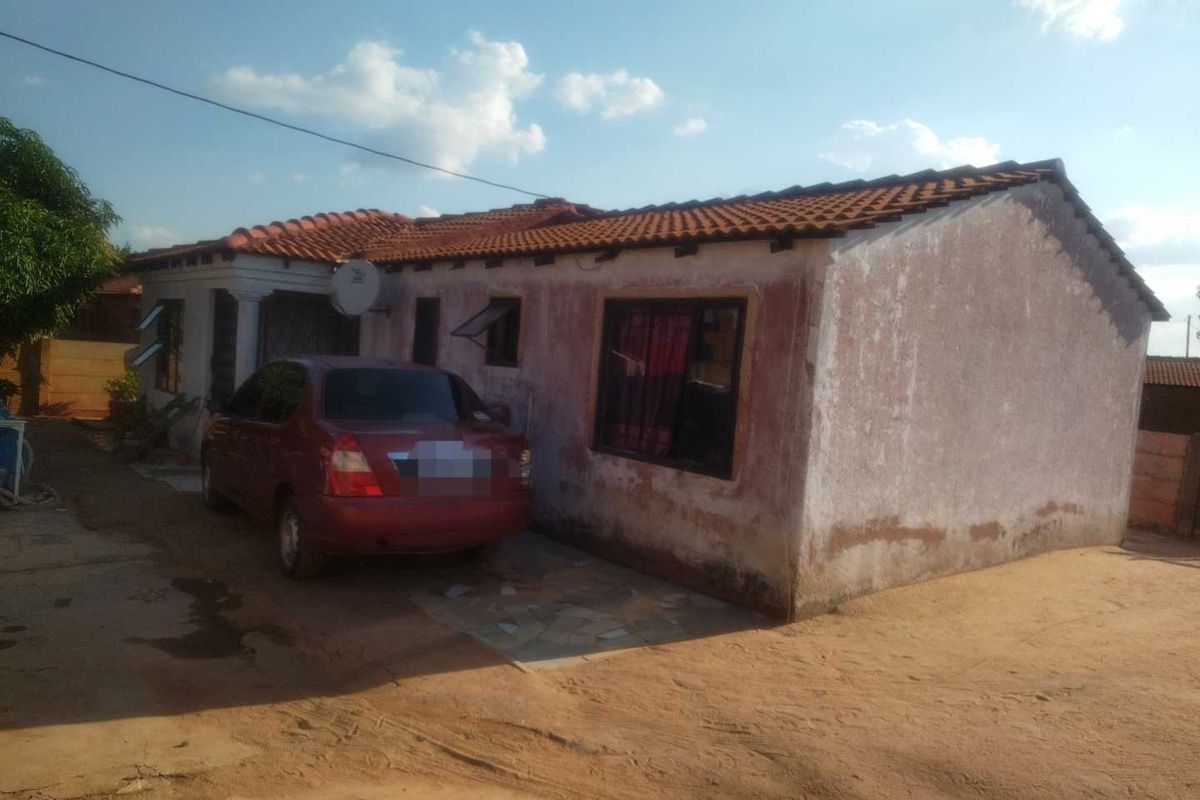 3 bedrooms house for sale in Soshanguve South - Photo 3