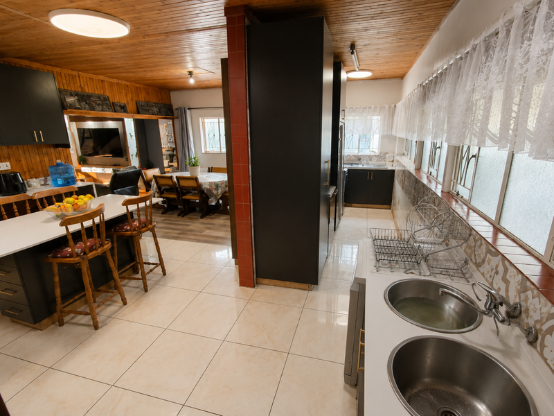3 Bedroom House in Meyerspark - Photo 4