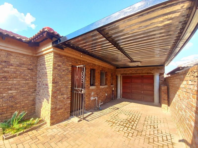 Three bedrooms house for sale in Danville - Photo 2