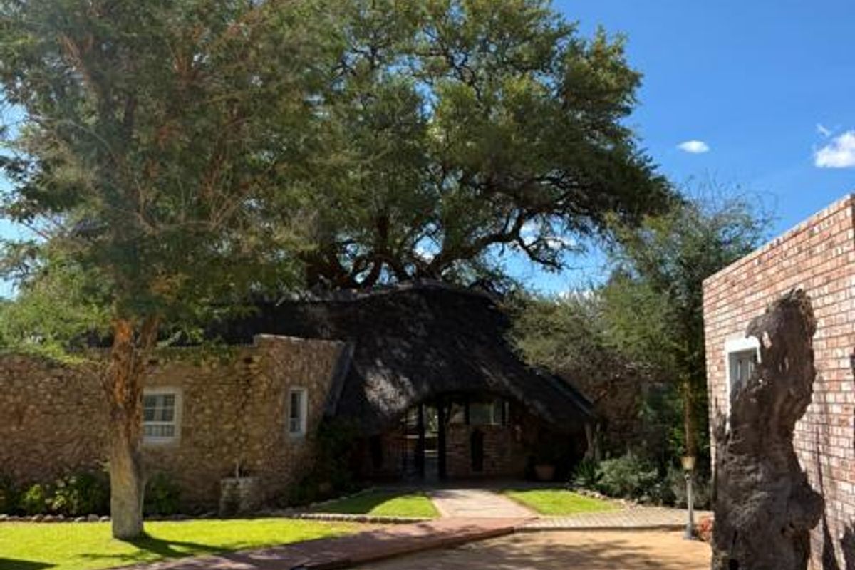 FOR SALE- FARM IN OMARURU, NAMIBIA - Photo 3