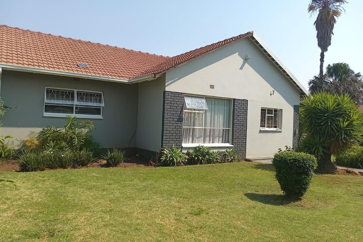 Four Bedroom Family Home For Sale in Brackenhurst - Photo 4