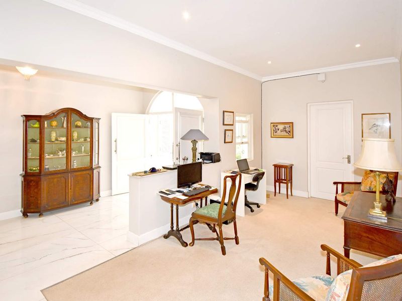 Luxury living within a secure Bryanston enclosure - Photo 3