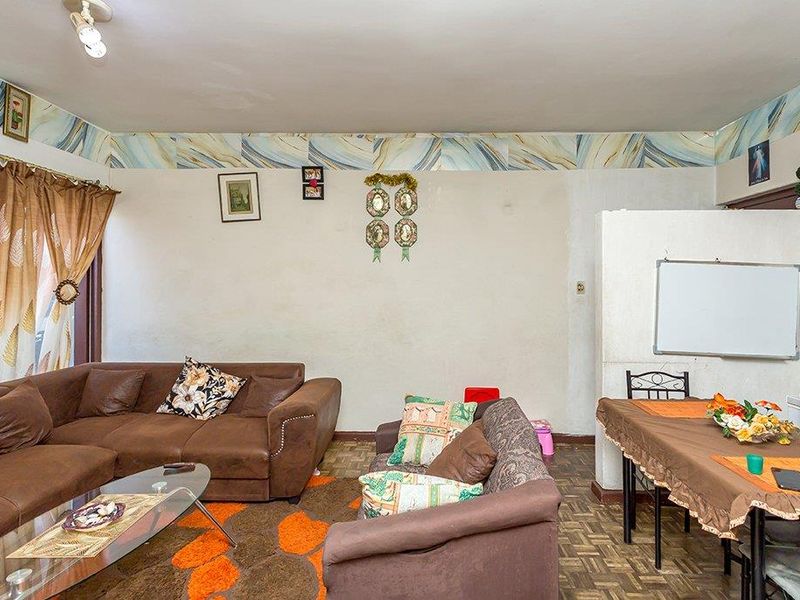 Spacious Two Bedroom Apartment - Photo 5