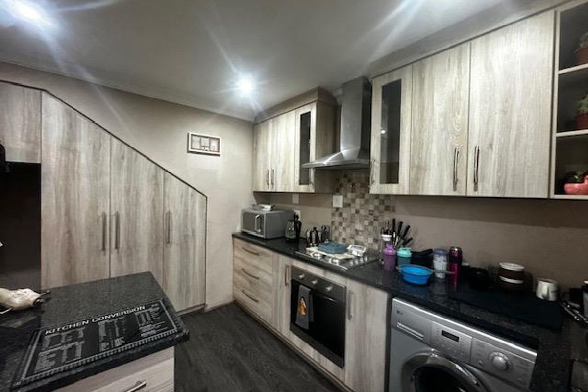 Secure Townhouse Living in Navalsig - Photo 2