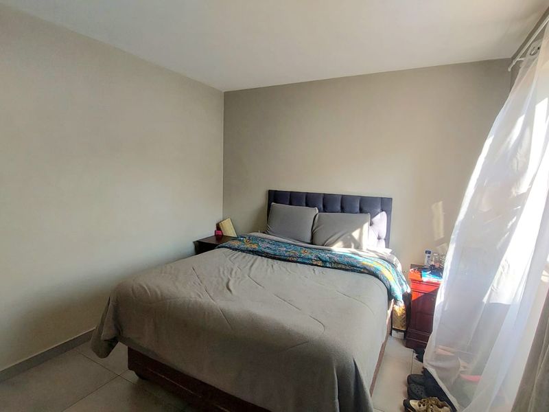 Your Perfect 2-Bed Unit: Backyard, Patio & Extra Storage - Photo 4