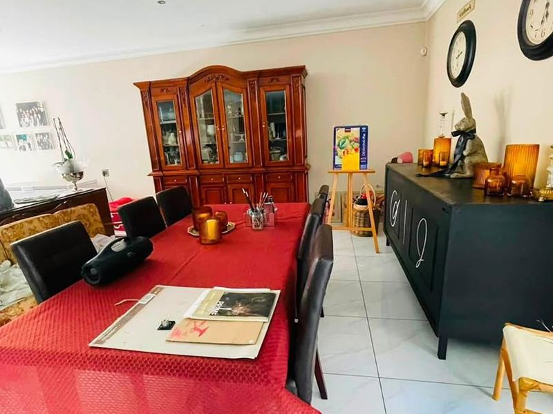 SPACIOUS 5 BEDROOM FAMILY HOME FOR SALE - AUASBLICK - Photo 2