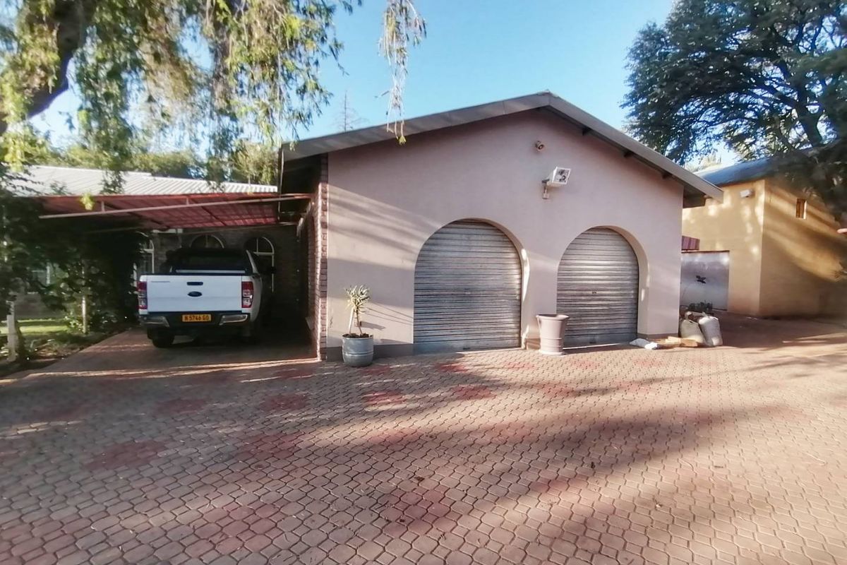 GORGOUES PLOT FOR SALE, ENDLESS POSSIBILLITIES - MARIENTAL (HARDAP) - Photo 2