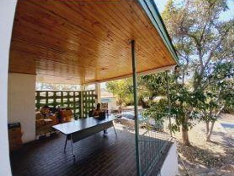 FOR SALE / TO LET - Photo 10