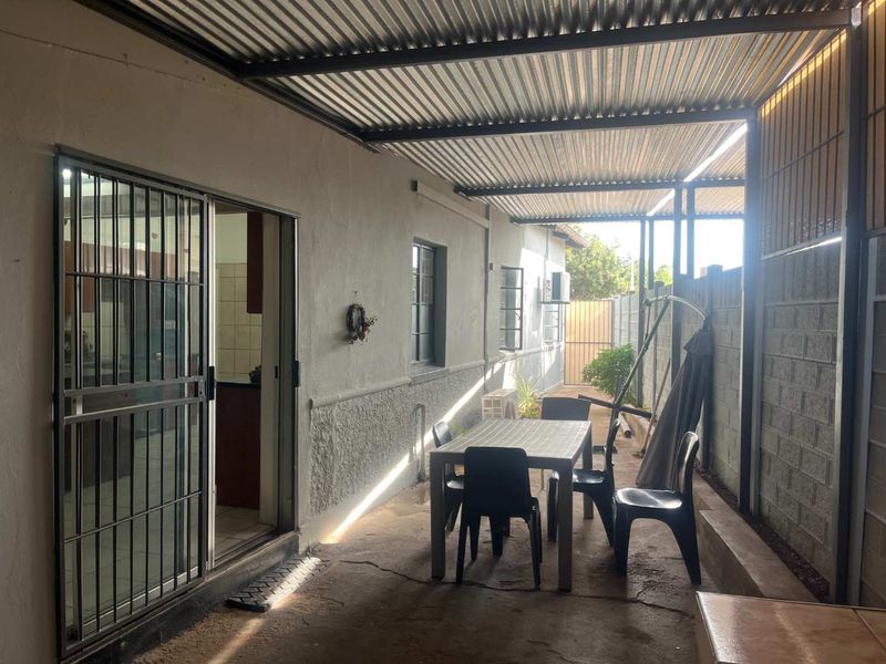 Excellent Investment Opportunity in a Sought-After Area – House Plus Flat - Photo 10