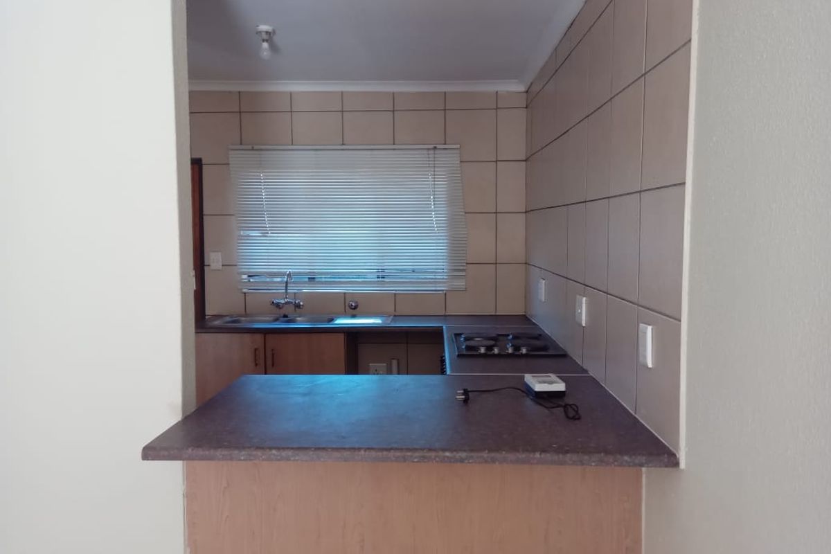 This Lovely 2 bedroom apartment is now for sale in Philip Nel - Photo 2