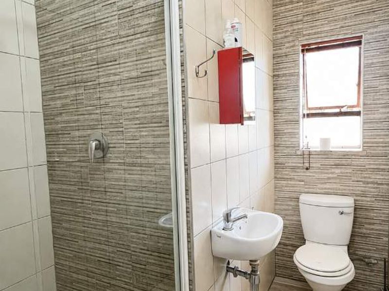 Big Stand, Bigger Potential - Ferndale Living with Income Opportunity - Photo 10