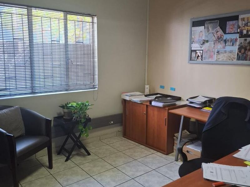 Commercial Property in Windhoek West - Photo 5